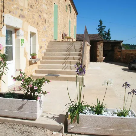 Hétvégi ház Maison En Pierre Avec Jardin Et Piscine Privative, Pres De Belves, Animaux Acceptes - Fr-1-616-189 *