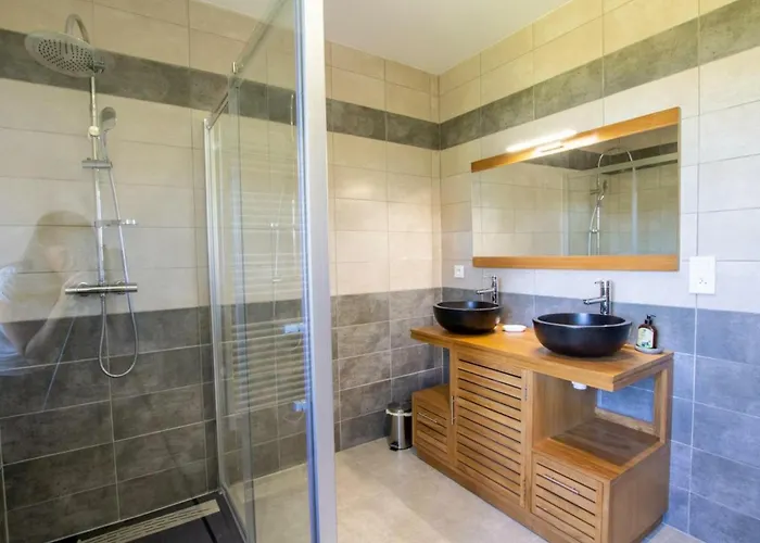 Σπίτι διακοπών Maison En Pierre Avec Jardin Et Piscine Privative, Pres De Belves, Animaux Acceptes - Fr-1-616-189