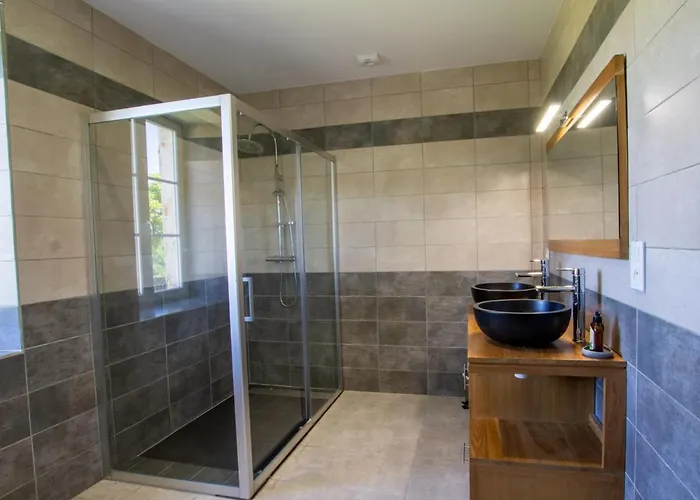 Σπίτι διακοπών Maison En Pierre Avec Jardin Et Piscine Privative, Pres De Belves, Animaux Acceptes - Fr-1-616-189 *