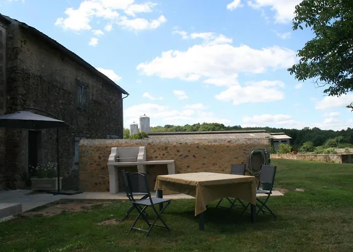 Σπίτι διακοπών Maison En Pierre Avec Jardin Et Piscine Privative, Pres De Belves, Animaux Acceptes - Fr-1-616-189 Saint-Pardoux-et-Vielvic